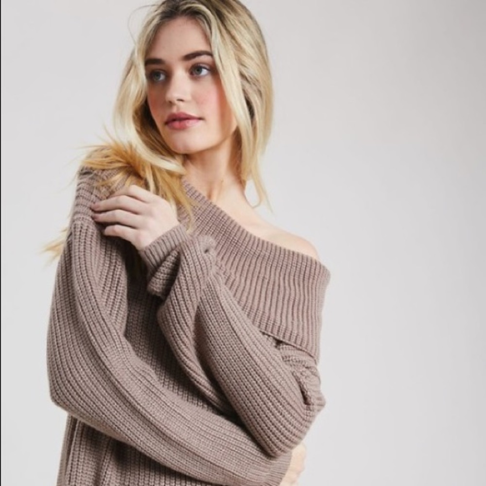 NWT 💞 Long Sleeve Cowl Neck Sweater Top - Picture 3 of 8